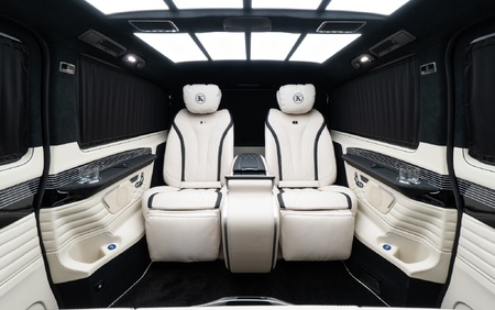 Klassen Mercedes-Benz V-Class V300 Luxury VIP Business Van -2024 MVV_1662