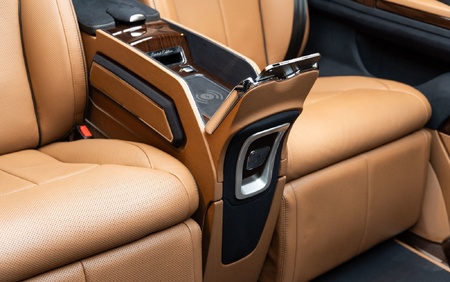 KLASSEN Mercedes-Benz V-Class V300 Luxury VIP First Class Van MVE_1641