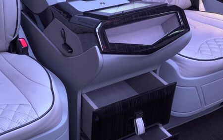 KLASSEN VIP VAN MSE 9017