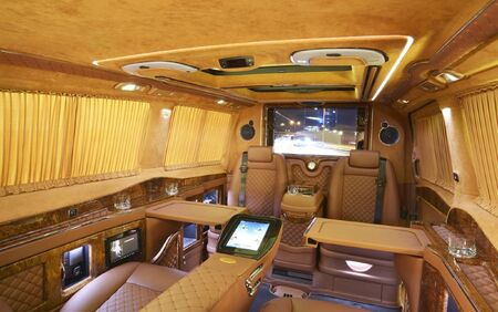 KLASSEN VIP VAN MVD_1304