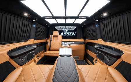 Klassen Mercedes-Benz V-Class V300 AMG Luxury VIP Business Van MVV_1650