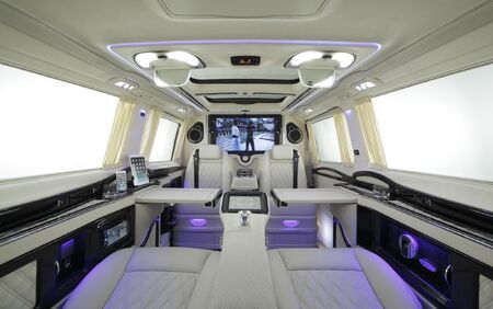 KLASSEN VIP VAN MVD 9008