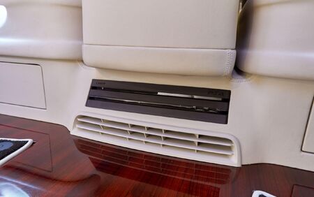 KLASSEN VIP VAN MVD 9053