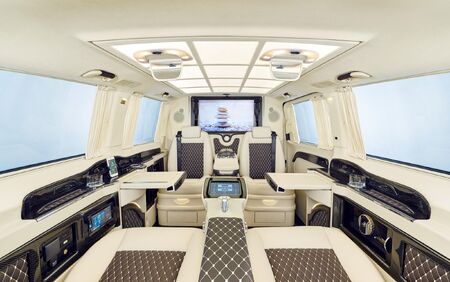 KLASSEN VIP VAN MVD 9028