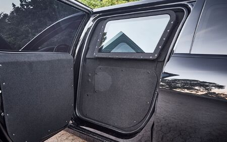 KLASSEN Stretched and Armored Car MMR_1365