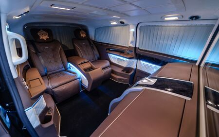 KLASSEN Luxury Van MVA_1412