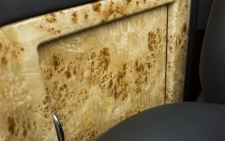 KLASSEN VIP VAN MVD 9011