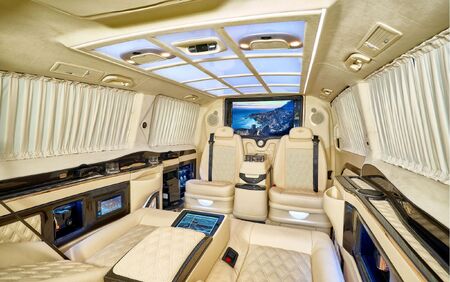 KLASSEN VIP VAN MVD 9050