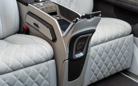 KLASSEN Mercedes-Benz V-Class V300 Luxury VIP First Class Van MVE_1648