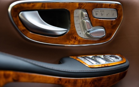 KLASSEN EXTRAORDINARY LUXURY VAN