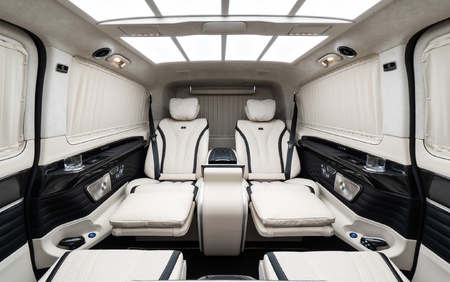 Klassen Mercedes-Benz V-Class V300 Luxury VIP Business Van -2024 MVV_1682