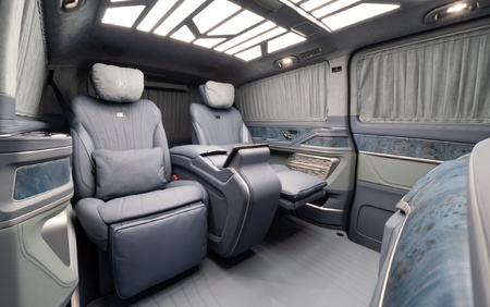 Klassen Mercedes-Benz V-Class V300 VIP EDITION 2024 Luxury Van MVV_1663