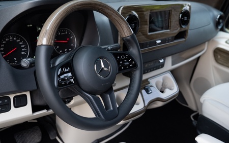 KLASSEN Mercedes-Benz Sprinter 519 LUXURY VIP JETVAN - Bar Toilet MSE_1667