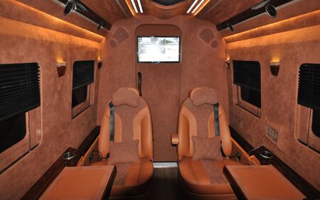 KLASSEN VIP VAN MSE 9012