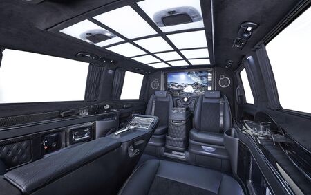 KLASSEN VIP VAN MVD 9031