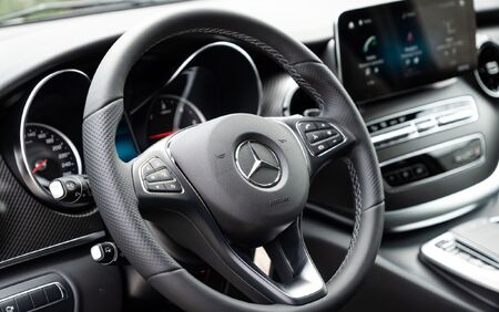 MERCEDES - BENZ V300 MV_1471