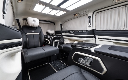 KLASSEN Mercedes-Benz V-Class V300 AMG Luxury VIP First Class Van MVE_1676