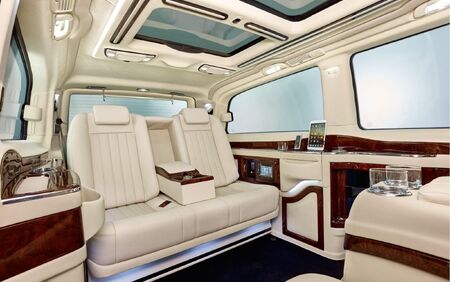 KLASSEN VIP VAN MVD 9024