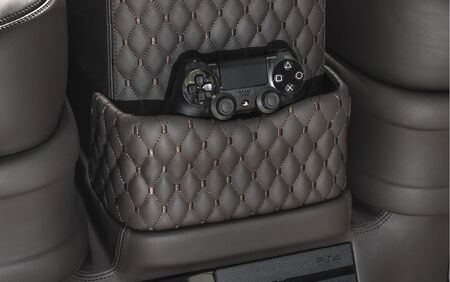 KLASSEN VIP VAN MVD 9018