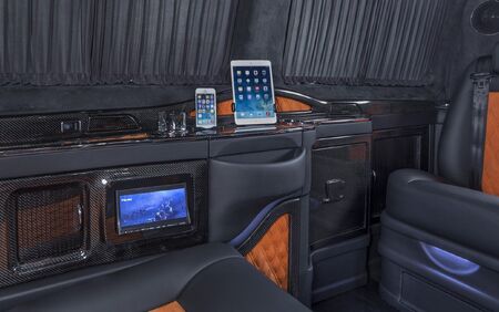 KLASSEN VIP VAN MVD 9022