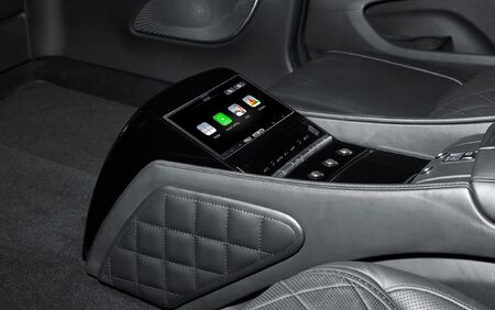 KLASSEN Stretched and Armored Car MMR_1365