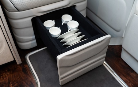 KLASSEN Mercedes-Benz V-Class V300 AMG Luxury VIP First Class Van MVE_1679