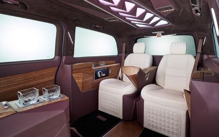 KLASSEN VIP VAN MVD 9027