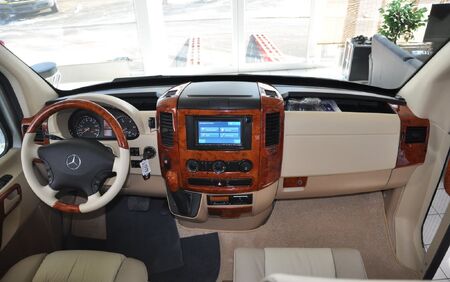 KLASSEN BUSINESS VAN MSE_1081