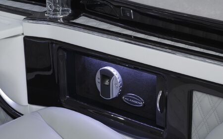 KLASSEN LUXURY VAN MVD_1292