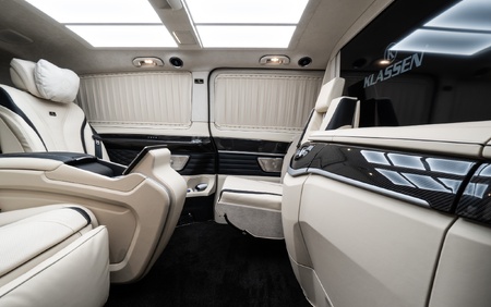 Klassen Mercedes-Benz V-Class V300 Luxury VIP Business Van -2024 MVV_1682