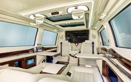 KLASSEN VIP VAN MVD 9024