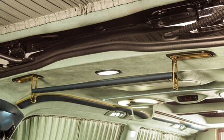 KLASSEN VIP VAN MVD 9026