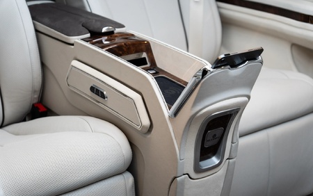 KLASSEN Mercedes-Benz V-Class V300 AMG Luxury VIP First Class Van MVE_1_1721_EN