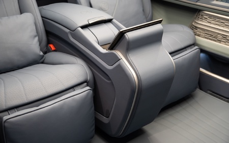 Klassen Mercedes-Benz V-Class V300 VIP EDITION 2024 Luxury Van MVV_1663