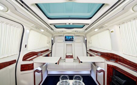 KLASSEN VIP VAN MVD_1303