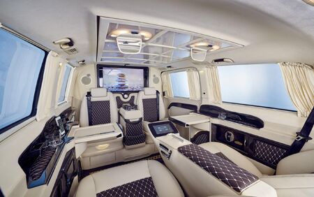 KLASSEN VIP VAN MVD 9028