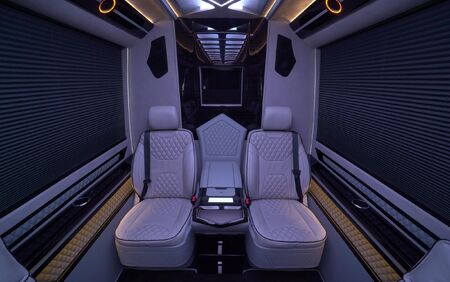 KLASSEN VIP VAN MSE 9017