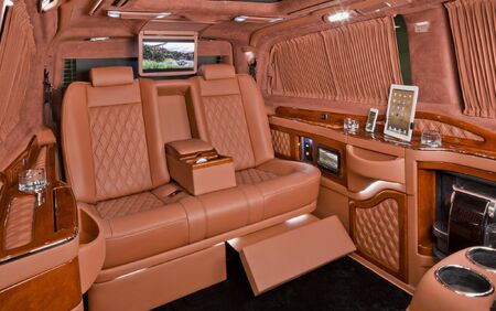 KLASSEN VIP VAN MVD 9003