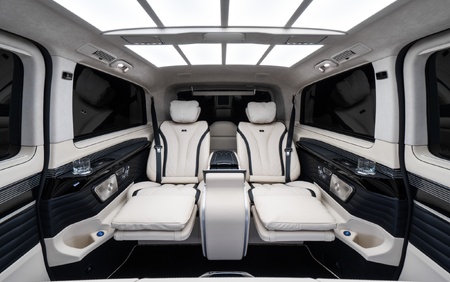 KLASSEN Mercedes-Benz V-CLASS V300 AMG LUXURY VIP BUSINESS VAN - 2024 MVV_2_1713_EN