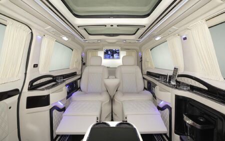 KLASSEN VIP VAN MVD 9008