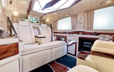 KLASSEN VIP VAN MVD 9053