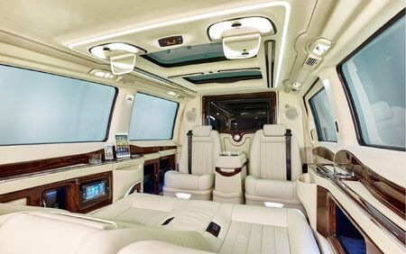 KLASSEN VIP VAN MVD 9024