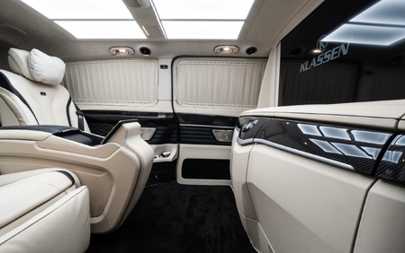 Klassen Mercedes-Benz V-Class V300 Luxury VIP Business Van -2024 MVV_1682