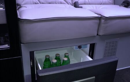 KLASSEN VIP VAN MSE 9017