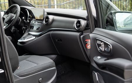 MERCEDES - BENZ V300 MV_1471