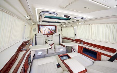 KLASSEN VIP VAN MVD_1303