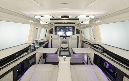 KLASSEN VIP VAN MVD 9008