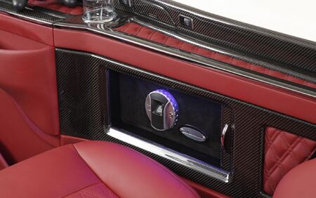 KLASSEN VIP VAN MVD 9016