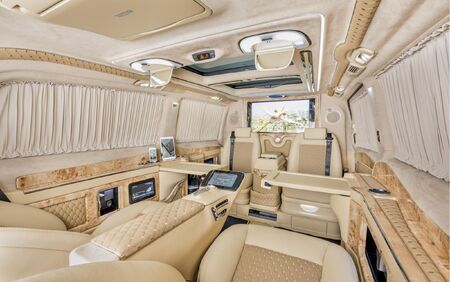 KLASSEN VIP VAN MVD 9020