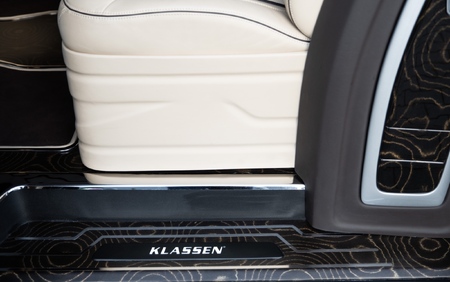 KLASSEN Mercedes-Benz V-Class V300 Luxury VIP First Class Van MVE_1685
